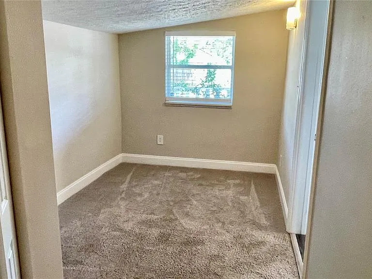1707 E New Orleans Ave — Photo 6