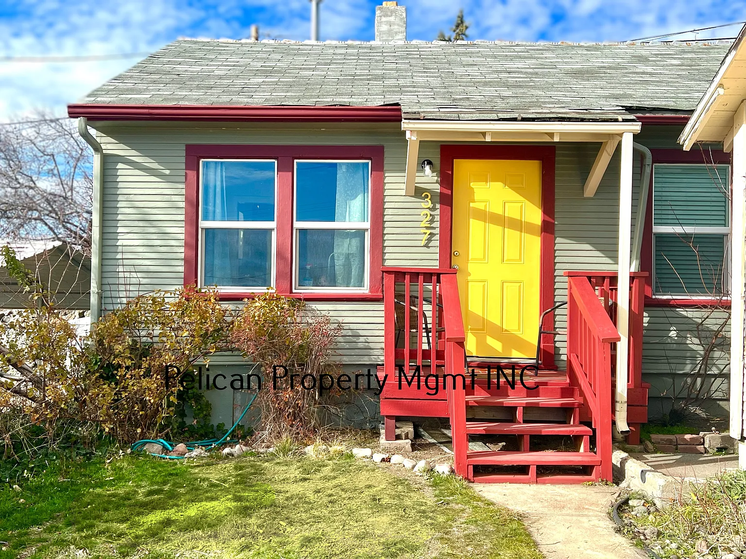 327 Jefferson St photo 1