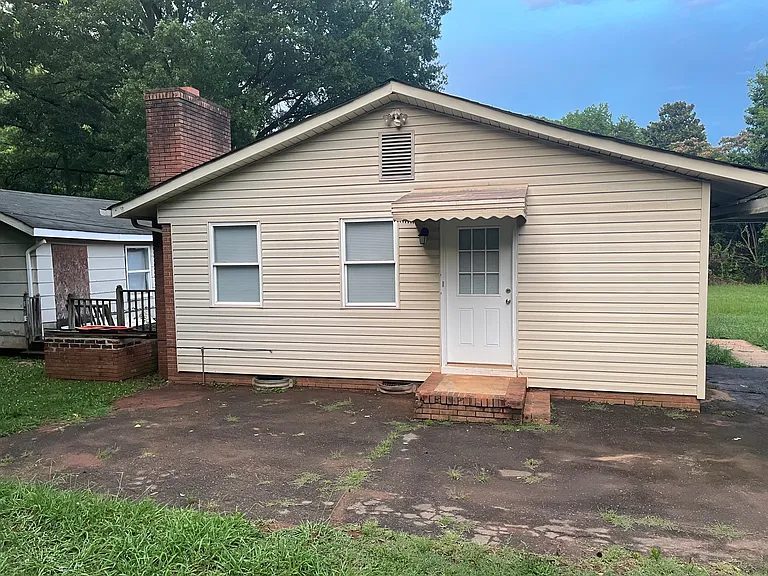 9237 Dixie River Rd — Photo 3