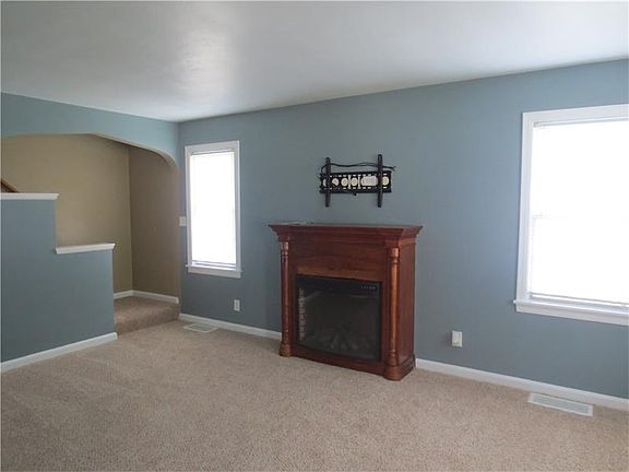 2nd image of 141 Greenwood Dr