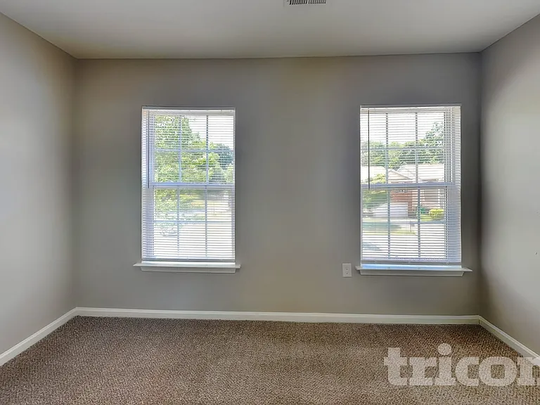 5251 Grays Ridge Dr — Photo 16