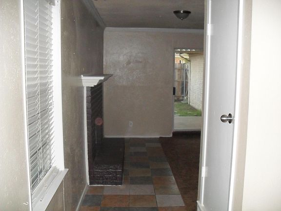 4th image of 8844 Hidden Hill Dr