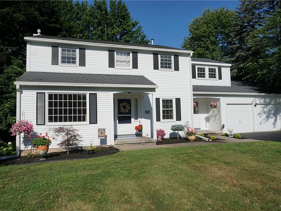 1st image of 7333 Eastgate Cir