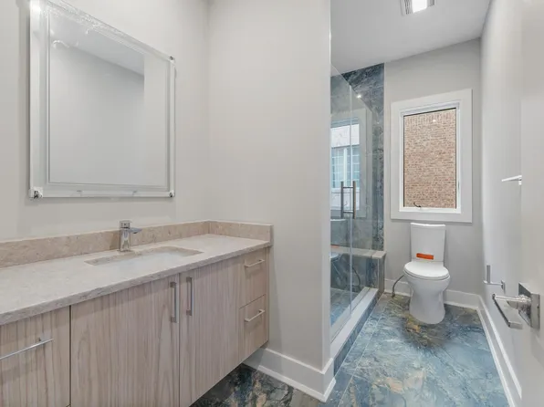 211 Warwick Avenue image 11 of 16