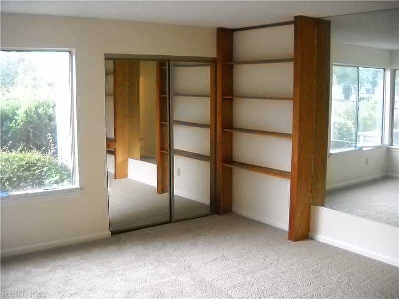 1st image of 452 Babbling Brook Dr