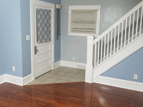 2nd image of 138 E Elmwood Ave