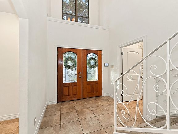 4th image of 203 Lake Lugano Rd