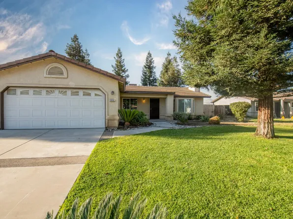 16101 W San Joaquin Ave, Kerman, CA 93630