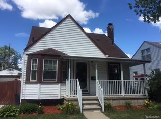 2938 21st St, Wyandotte, MI 48192
