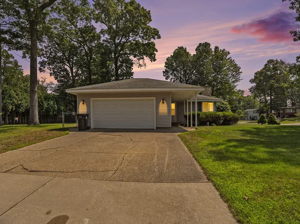 2188 Southwood Ave, Muskegon, MI 49441