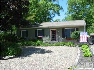 38 Crest Ave, Manahawkin, NJ 08050