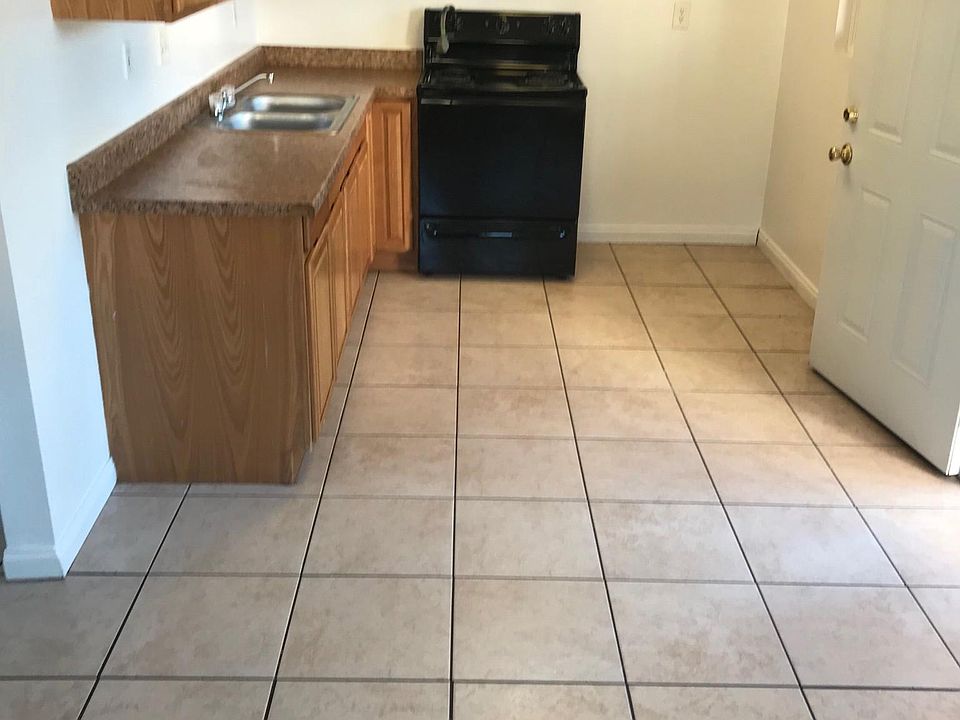 2nd image of 2745 Conejo Dr #2745