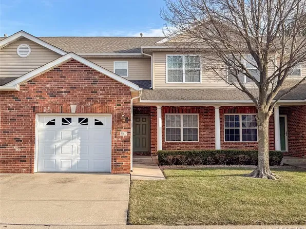 747 Michael St, O'Fallon, IL 62269