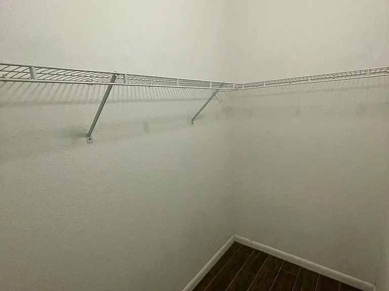 2411 W Horatio St #515 — Photo 8