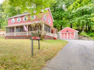 352 Lake Ave, Worcester, MA 01604