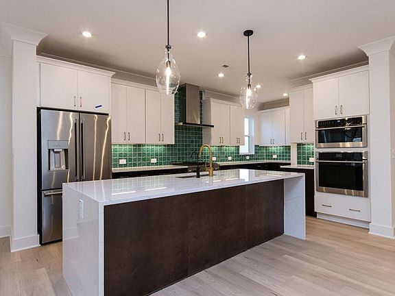 The Glenwood - Kitchen