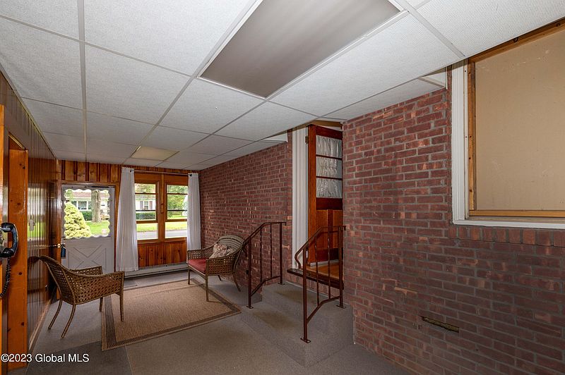 3rd image of 29 Glenwood Street