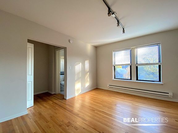 2nd image of 2834 W Palmer St APT 302