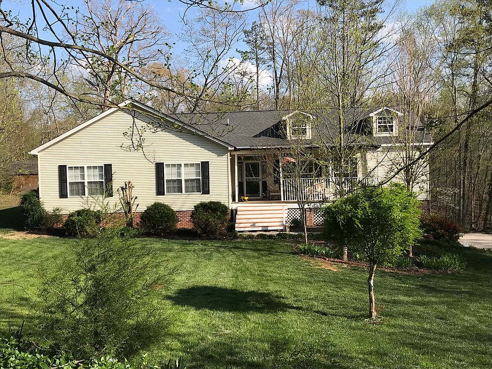 2nd image of 9768 Lakeside Rd