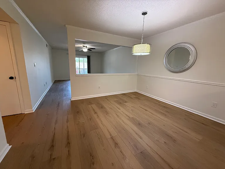 2505 W Broad St #222 — Photo 1