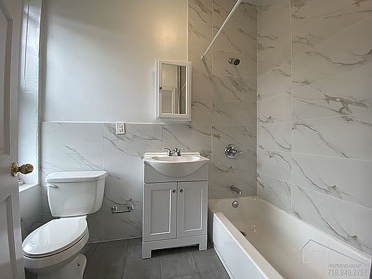 5th image of 862 E 17th St #17