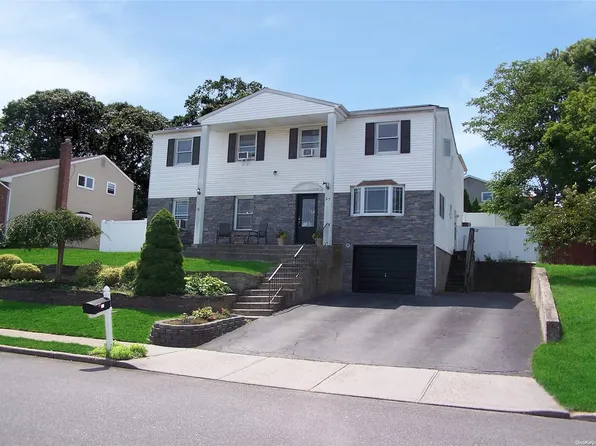 37 Cherry Street, Selden, NY 11784