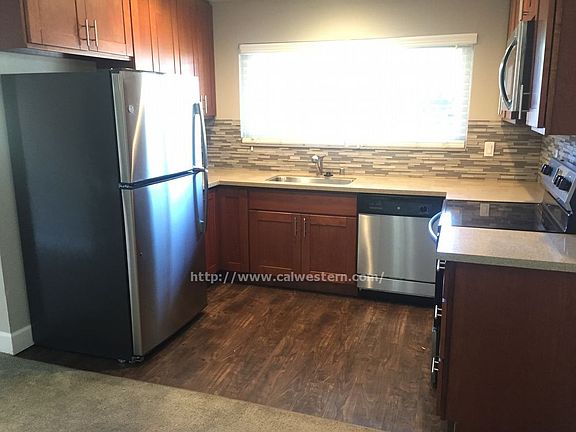 4th image of 750 Brahms Way APT 15