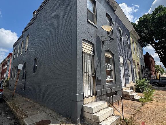 2nd image of 1908 E Federal St