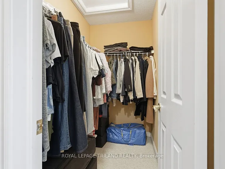 600 Hyde Park Rd #127 — Photo 25