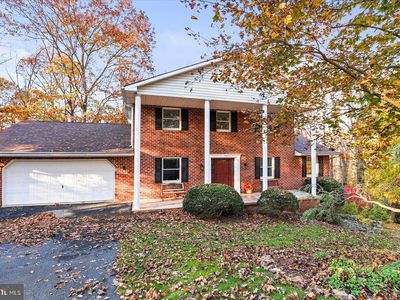 3987 Little John Dr, York, PA, 17408