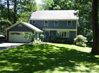 27 Cedar Hill Rd, Milford, CT 06461
