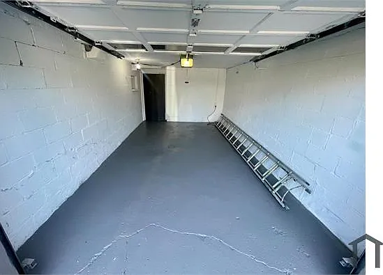 2 bed, $1,650 — Photo 3