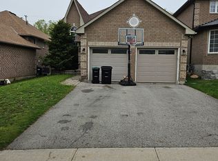 89 Masters Dr, Barrie, ON L4M6W8