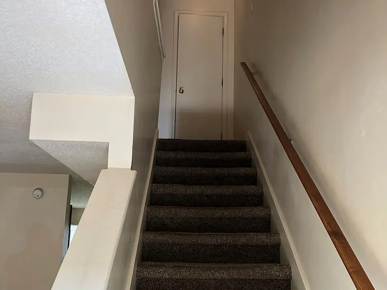 2304 Raleigh Ct #6 — Photo 6
