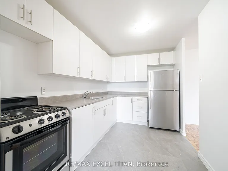 5 Glamorgan Ave #412 — Photo 8