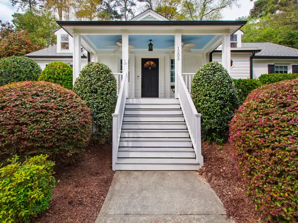 1205 Canterbury Rd, Raleigh, NC 27608