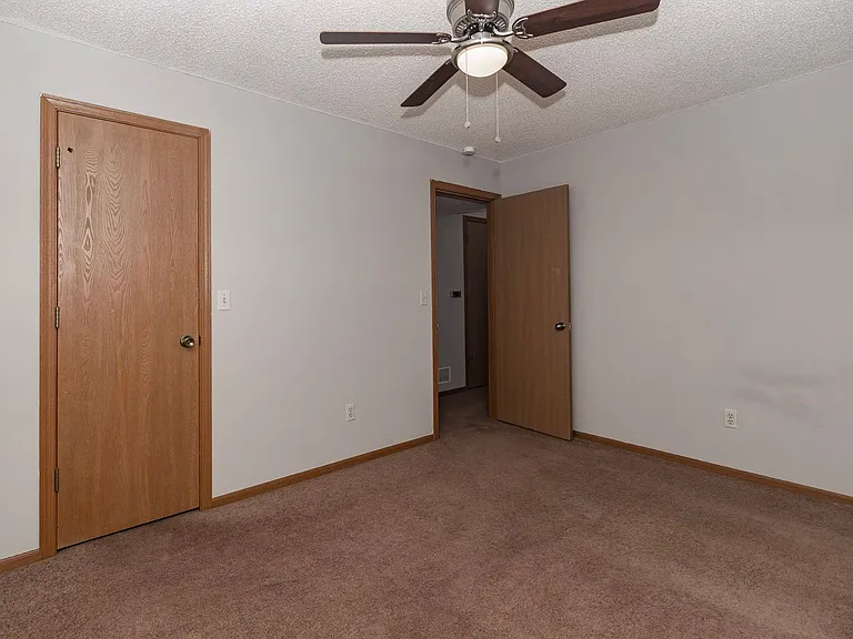 213 W Main St — Photo 25