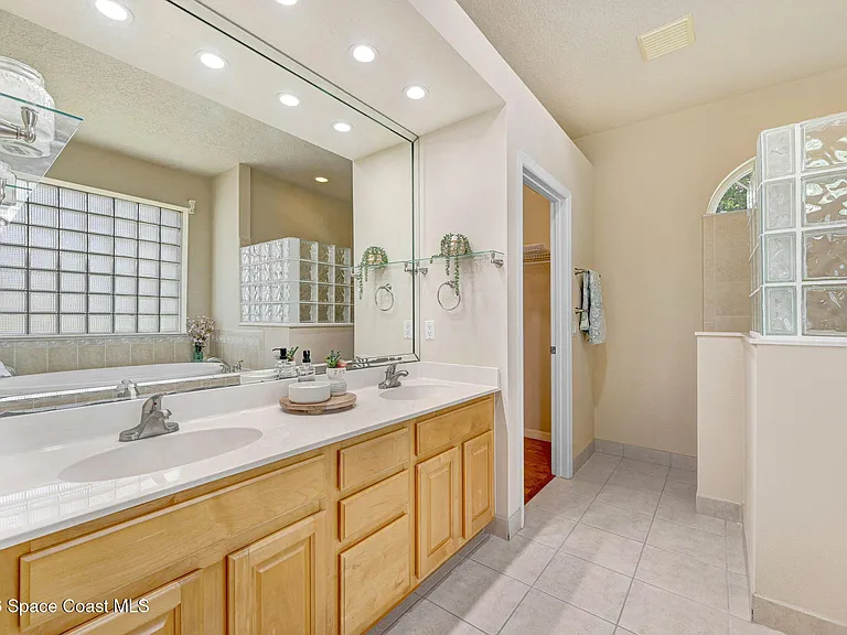 178 Cove Loop Dr — Photo 9