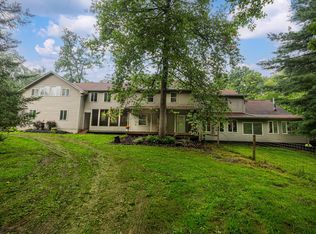 28091 McKee Rd, Frazeysburg, OH 43822