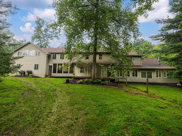 28091 McKee Rd, Frazeysburg, OH 43822