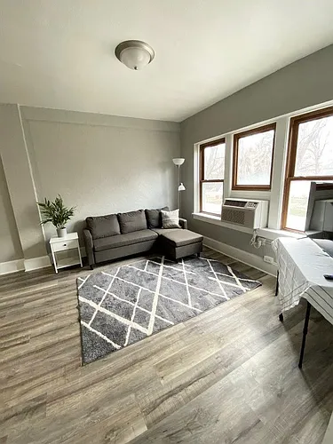 546 Dakota Ave S #1 Photo 1