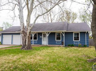 3216 SW Arnold Ave, Topeka, KS 66614