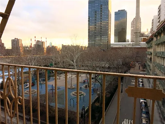 Rented by City & Suburban | media 40