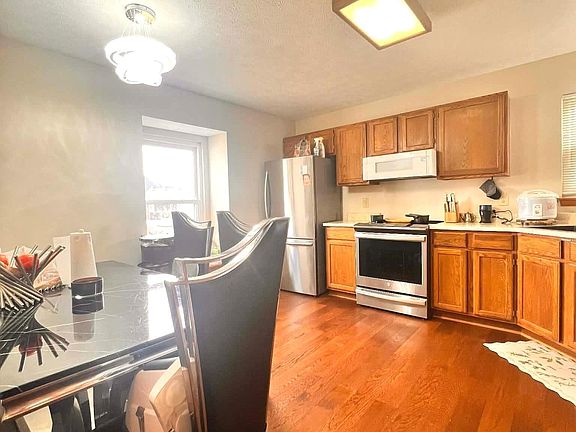 4th image of 126 Tracy Ridge Blvd