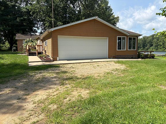 3rd image of 378 E Minkler Rd