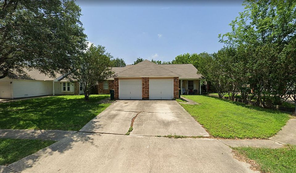 1st image of 8913 Shadow Wood Ln #0