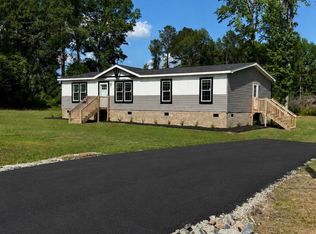 1665 Lake Shore Dr, Manning, SC 29102