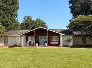 71 W Lake Lee Rd, Greenville, MS 38701