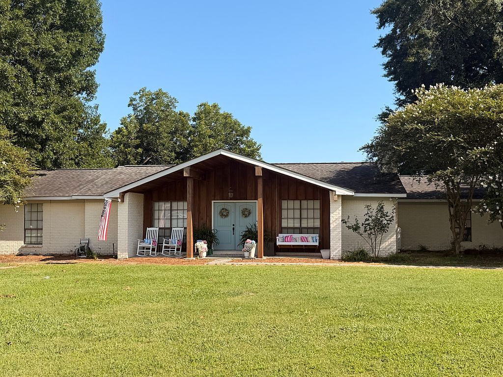 71 W Lake Lee Rd - Property Image
