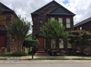 104 Park Meade Dr, Oak Ridge, TN 37830